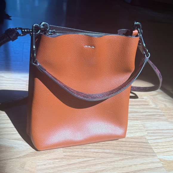 Coach Tan Leather Shoulder Bag - Picture 2 of 5